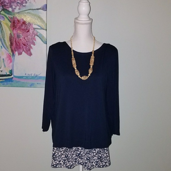 Lila Rose Navy and Floral 3/4 Top Size L NWT - Picture 1 of 6